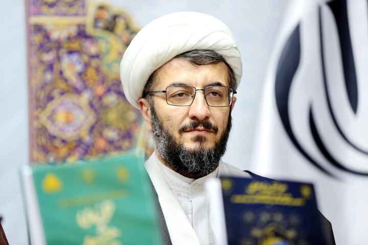 تصاویر/ آیین رونمایی و فراخوان پژوهشی مبتنی بر پیام رهبر شهید امام خامنه‌ای(ره) به کنگره بین‌المللی یکصدمین سالگشت بازتأسیس حوزه علمیه قم