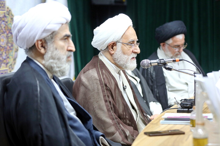 تصاویر/ آیین رونمایی و فراخوان پژوهشی مبتنی بر پیام رهبر شهید امام خامنه‌ای(ره) به کنگره بین‌المللی یکصدمین سالگشت بازتأسیس حوزه علمیه قم