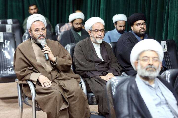 تصاویر/ آیین رونمایی و فراخوان پژوهشی مبتنی بر پیام رهبر شهید امام خامنه‌ای(ره) به کنگره بین‌المللی یکصدمین سالگشت بازتأسیس حوزه علمیه قم