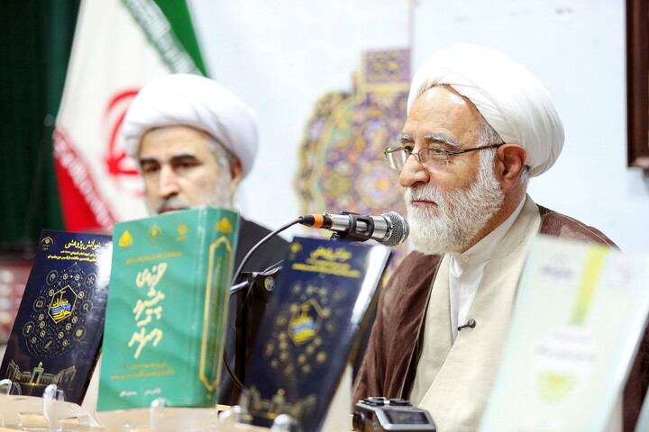 تصاویر/ آیین رونمایی و فراخوان پژوهشی مبتنی بر پیام رهبر شهید امام خامنه‌ای(ره) به کنگره بین‌المللی یکصدمین سالگشت بازتأسیس حوزه علمیه قم