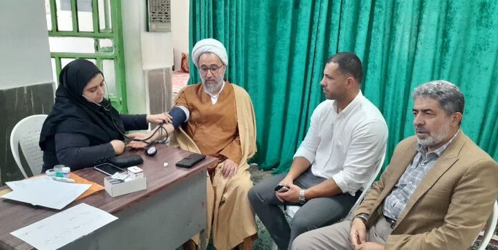 تصاویر/ برپایی میز خدمت درمان، در مسجد جامع المهدی (عج) مرزن آباد