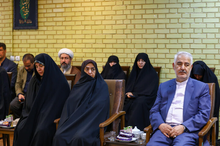 تصاویر | جلسه هماهنگی برنامه های ستاد بزرگداشت دهه غدیر در تبریز