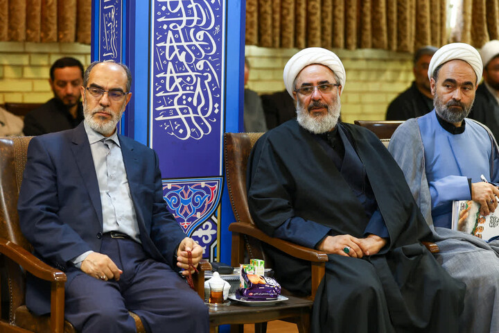 تصاویر | جلسه هماهنگی برنامه های ستاد بزرگداشت دهه غدیر در تبریز