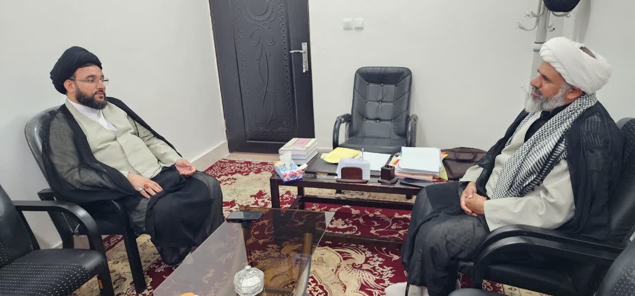 امام جمعه جزیزه هرمز با توکهور و هشتبندی دیدار و گفت‌وگو کرد