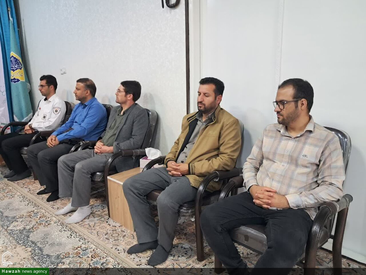 دیدار مسئولان شبکه بهداشت و درمان با امام جمعه فامنین
