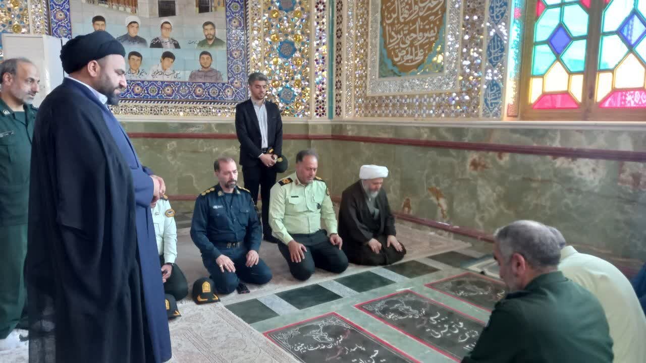 ادای احترام فرماندهی انتظامی استان اصفهان باشهدای آران وبیدگل +تصاویر