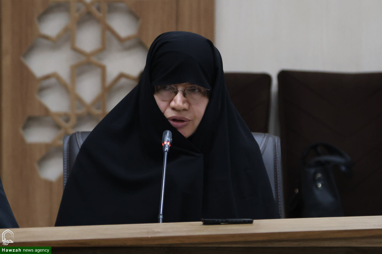 بانوان باید پرچمدار ارزش‌ها در میدان جنگ نرم باشند