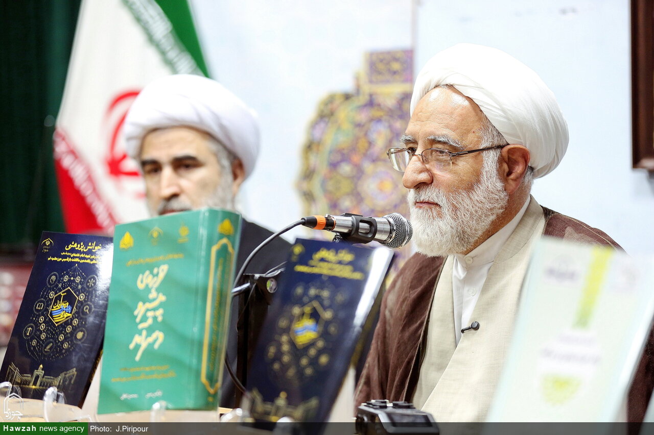 آیین رونمایی و فراخوان پژوهشی پیام رهبر شهید به کنگره بینالمللی یکصدمین سالگشت بازتأسیس حوزه علمیه قم برگزار شد + تصاویر