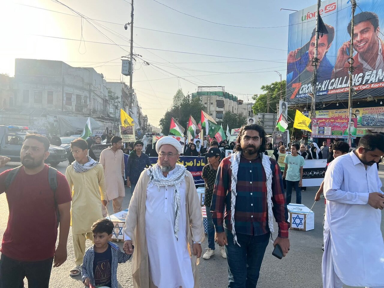 Grande marche « Mort à l’Amérique » à Karachi (Pakistan) + vidéo