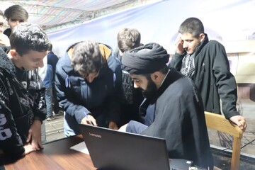تصاویر/ فعالیت قرارگاه خدمت رسانی مدرسه علمیه قرآنی قائد شهید امام خامنه‌ای ارومیه