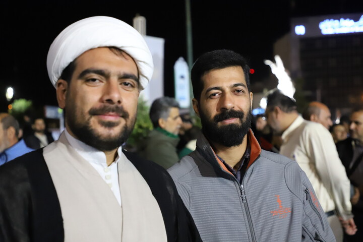 تصاویر/ موج هفتاد و نهم از حماسه حضور در میدان آزادی سنندج