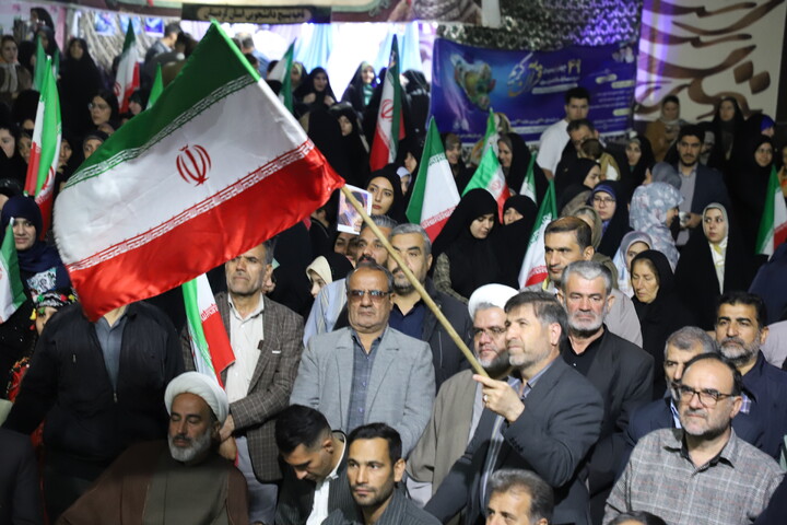 تصاویر/ موج هفتاد و نهم از حماسه حضور در میدان آزادی سنندج