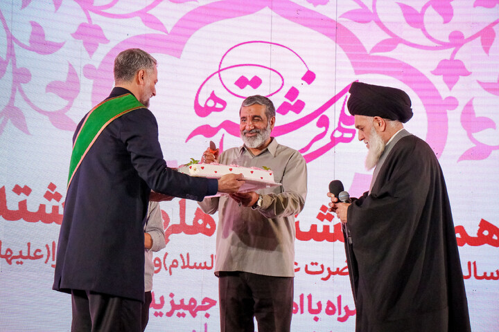 تصاویر/ هجدهمین جشنواره هلهله فرشته‌ها در قم