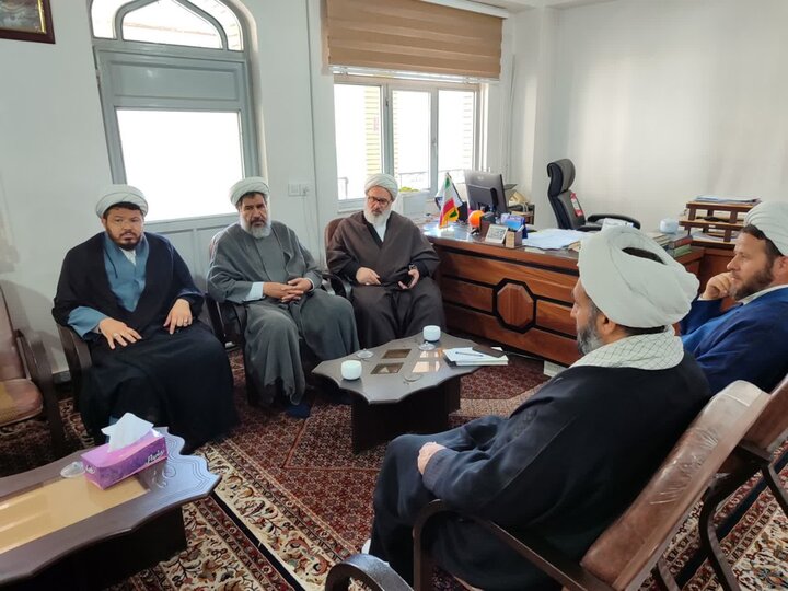 تصاویر/ جلسه هماهنگی برگزاری مراسم عمامه گذاری طلاب مدرسه علمیه حضرت امام رضا علیه السلام شهرستان میاندوآب