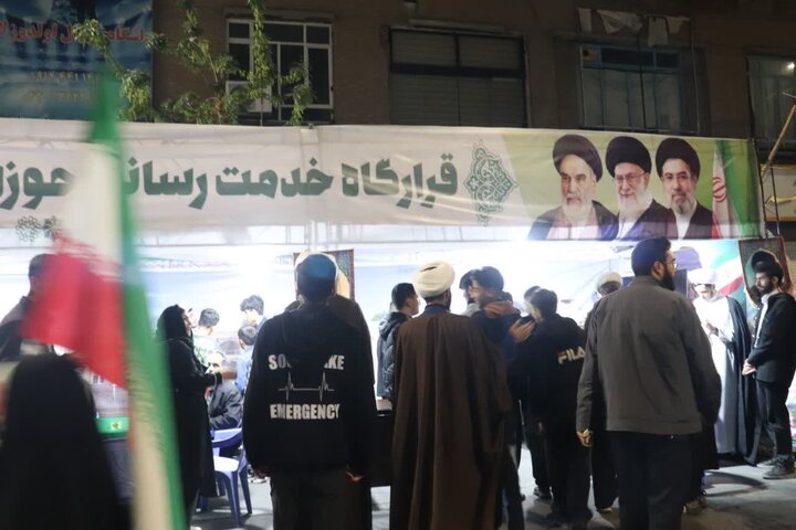 تصاویر/ فعالیت قرارگاه خدمت رسانی مدرسه علمیه قرآنی قائد شهید امام خامنه‌ای ارومیه
