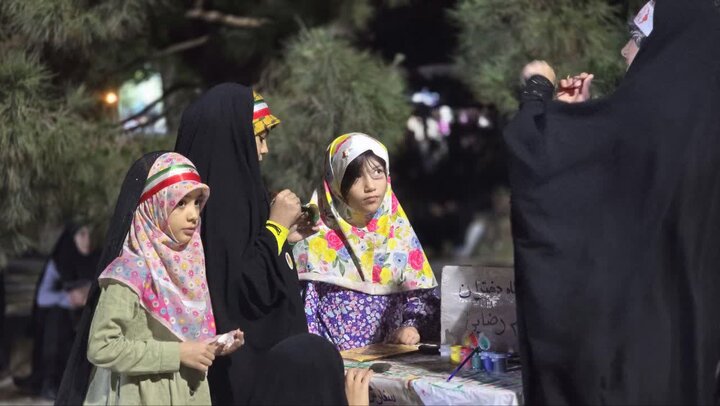 تصاویر/ هفتادونهمین شب حضور حماسی  کاشانی ها در میدان امام خامنه ای (ره)