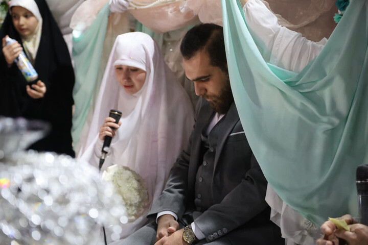 تصاویر / برگزاری مراسم عقد زوج همدانی در تجمع انقلابی مردم