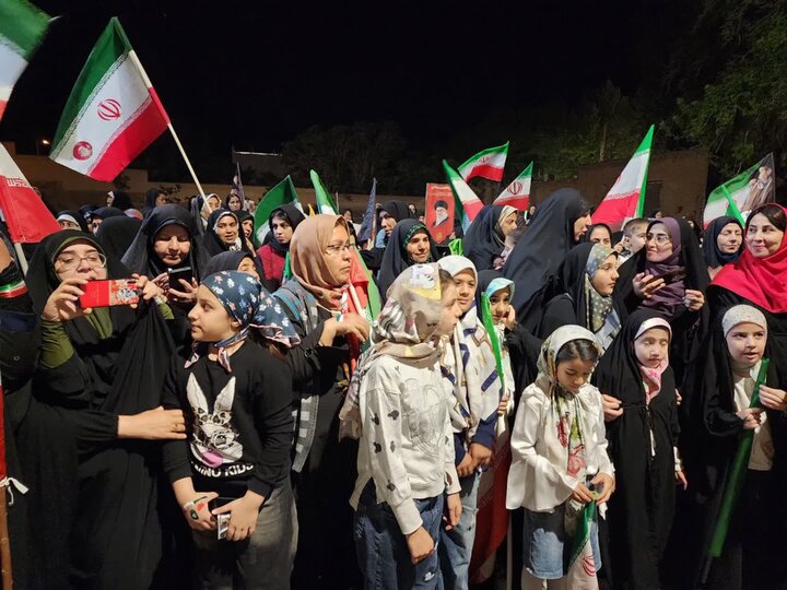 تصاویر/ برگزاری جشن پیوند آسمانی زوج‌های جوان در نطنز