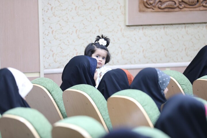 تصاویر/ کارگاه توانمندسازی ویژه خانواده های طلاب یزد برگزار شد