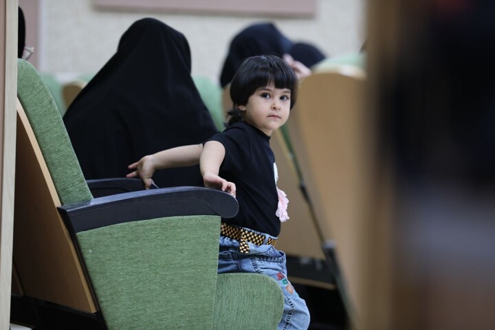 تصاویر/ کارگاه توانمندسازی ویژه خانواده های طلاب یزد برگزار شد