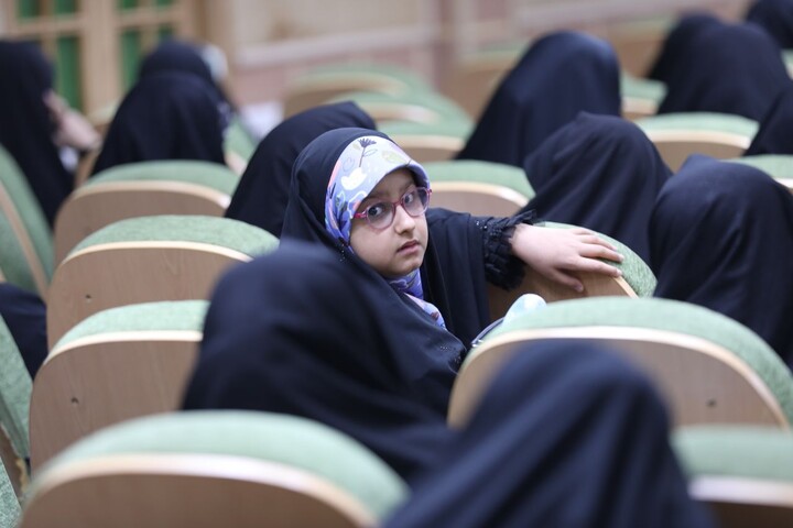 تصاویر/ کارگاه توانمندسازی ویژه خانواده های طلاب یزد برگزار شد