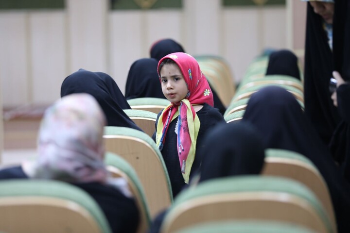 تصاویر/ کارگاه توانمندسازی ویژه خانواده های طلاب یزد برگزار شد