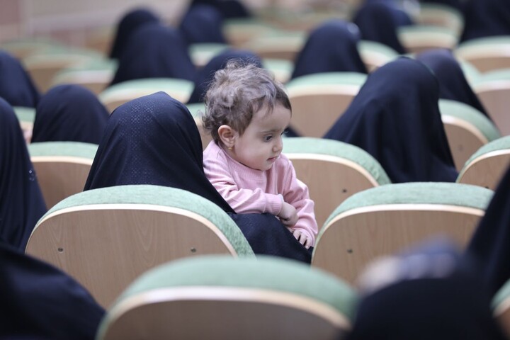 تصاویر/ کارگاه توانمندسازی ویژه خانواده های طلاب یزد برگزار شد
