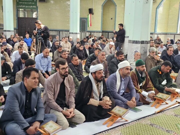 تصاویر/ برگزاری محفل قرآنی «یاد یاران» در شهرستان سقز
