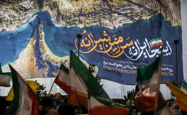 تصاوير/اولین دیوارنگاره استان مرکزی با عنوان دیوارنگاره شهیدان جهانپناه در اراک