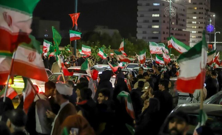 تصاوير/اولین دیوارنگاره استان مرکزی با عنوان دیوارنگاره شهیدان جهانپناه در اراک