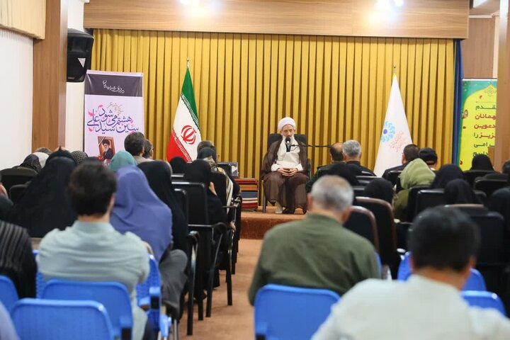 تصاویر/ اختتامیه سوگواره شعر «سین هشتم می‌شود سیدعلی» با حضور نماینده ولی فقیه در مازندران