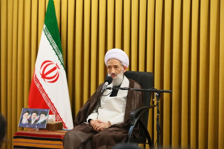 تصاویر/ اختتامیه سوگواره شعر «سین هشتم می‌شود سیدعلی» با حضور نماینده ولی فقیه در مازندران