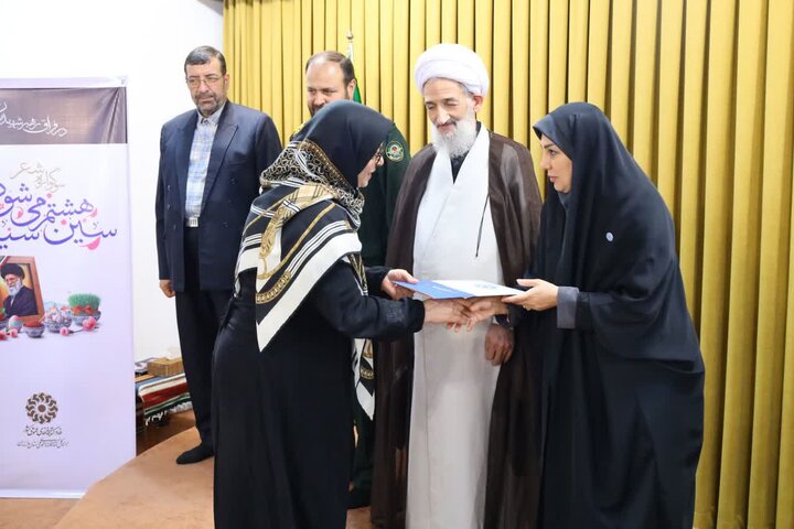 تصاویر/ اختتامیه سوگواره شعر «سین هشتم می‌شود سیدعلی» با حضور نماینده ولی فقیه در مازندران