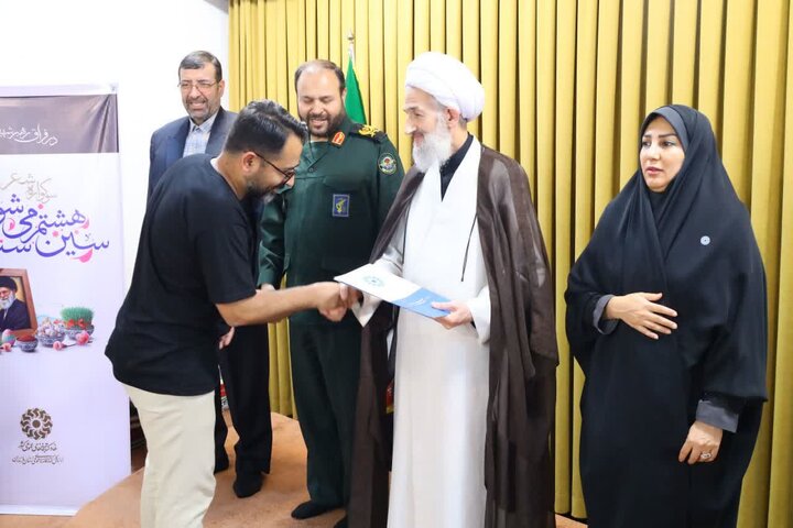 تصاویر/ اختتامیه سوگواره شعر «سین هشتم می‌شود سیدعلی» با حضور نماینده ولی فقیه در مازندران