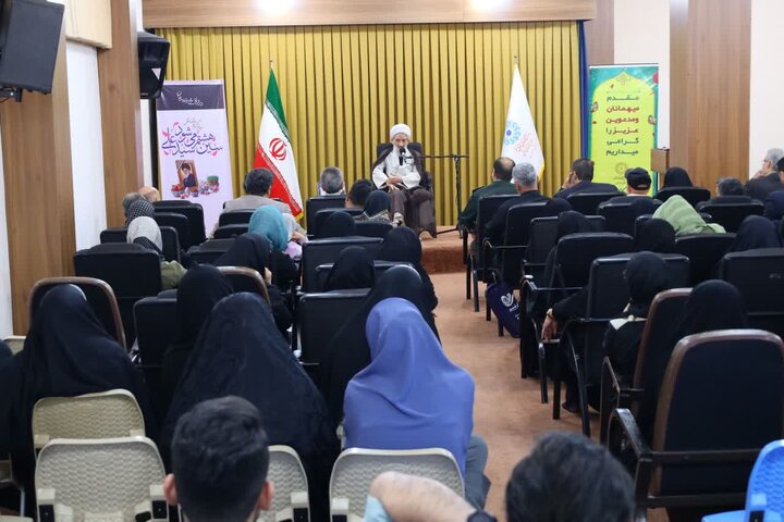 تصاویر/ اختتامیه سوگواره شعر «سین هشتم می‌شود سیدعلی» با حضور نماینده ولی فقیه در مازندران