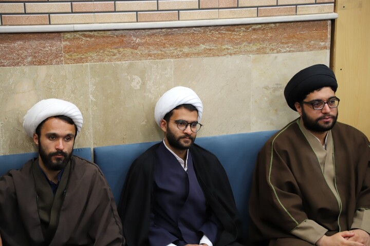 تصاویر/ برگزاری مراسم سالگرد شهدای خدمت در مدرسه علمیه امیرالمؤمنین علی(علیه‌السلام) تبریز