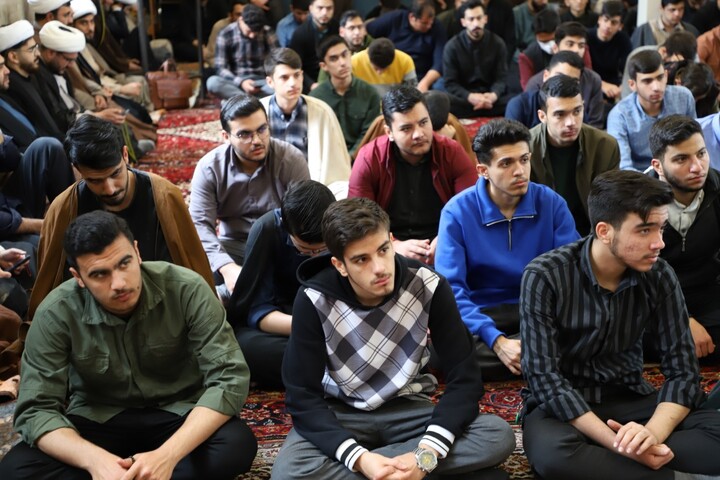 تصاویر/ برگزاری مراسم سالگرد شهدای خدمت در مدرسه علمیه امیرالمؤمنین علی(علیه‌السلام) تبریز