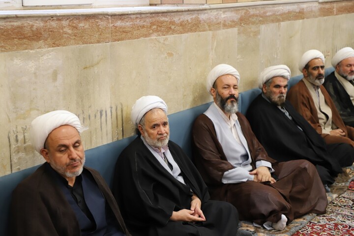 تصاویر/ برگزاری مراسم سالگرد شهدای خدمت در مدرسه علمیه امیرالمؤمنین علی(علیه‌السلام) تبریز