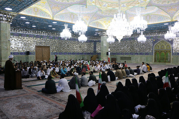 جشن ازدواج ۲۰۰ زوج طلبه در حرم حضرت فاطمه معصومه(س)
