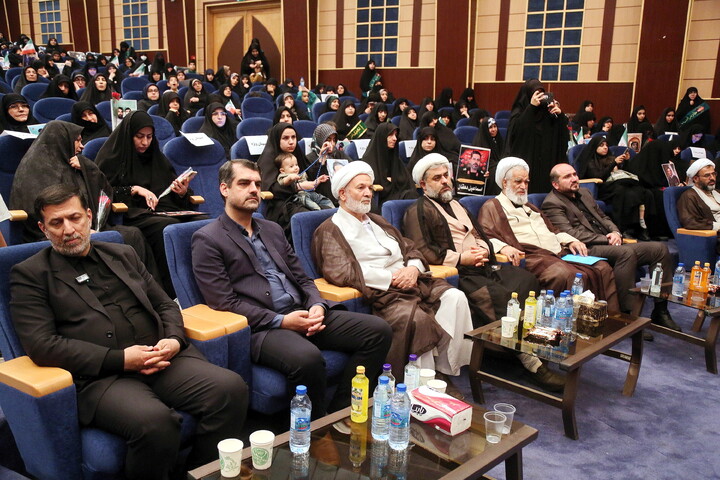تصاویر/ مراسم بزرگداشت قائد عظیم‌الشأن امت و دومین سالگرد شهدای خدمت