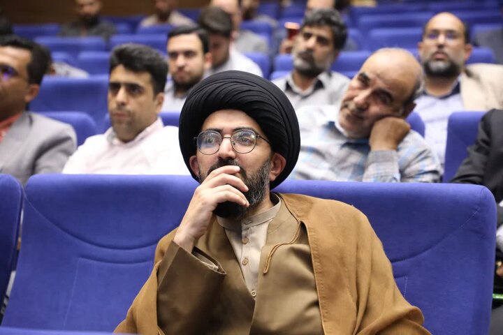 تصاویر/ تجلیل نماینده ولی‌فقیه در استان سمنان از فعالان و پیشکسوتان عرصه روابط‌عمومی و ارتباطات استان سمنان