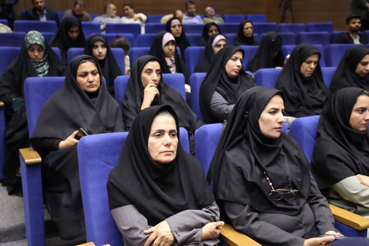 تصاویر/ تجلیل نماینده ولی‌فقیه در استان سمنان از فعالان و پیشکسوتان عرصه روابط‌عمومی و ارتباطات استان سمنان