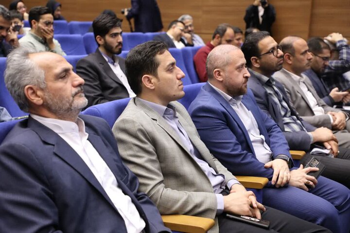 تصاویر/ تجلیل نماینده ولی‌فقیه در استان سمنان از فعالان و پیشکسوتان عرصه روابط‌عمومی و ارتباطات استان سمنان