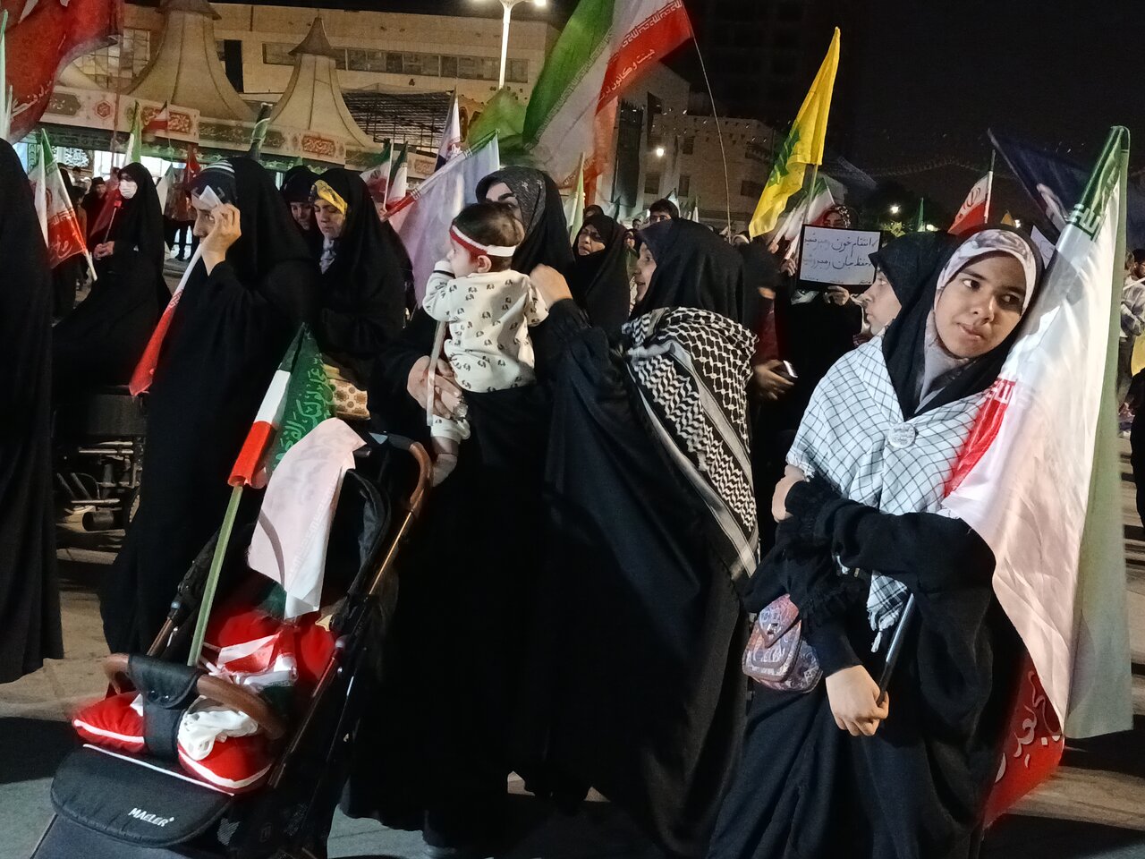 هشتادمین شب اجتماع مردمی در عرصه میدان شهدامشهد