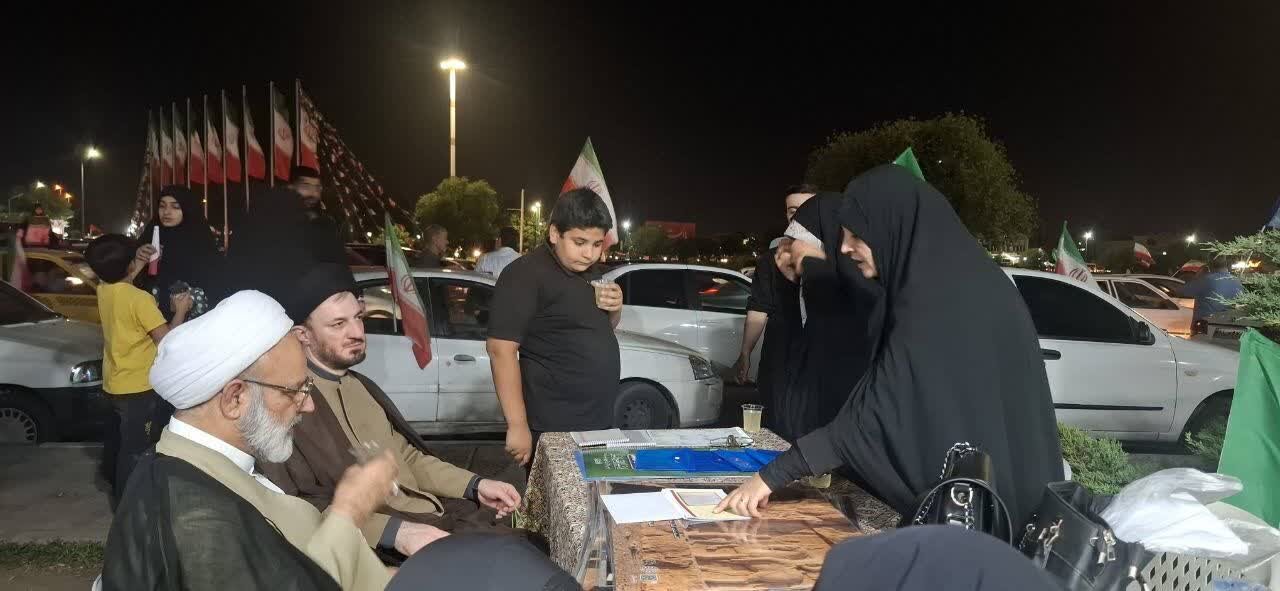 بازدید مدیر حوزه علمیه خواهران استان یزد از موکب «شهیده معصومه کرباسی»