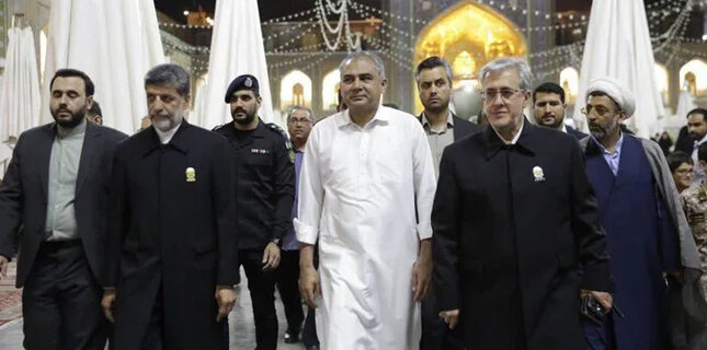 Pakistan’s Interior Minister Visits the Shrine of Imam Raza (AS)