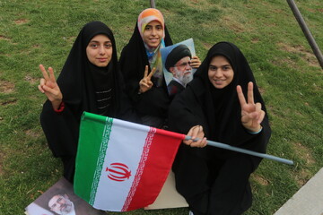 از میدان خیابان تا سنگرهای تبیین