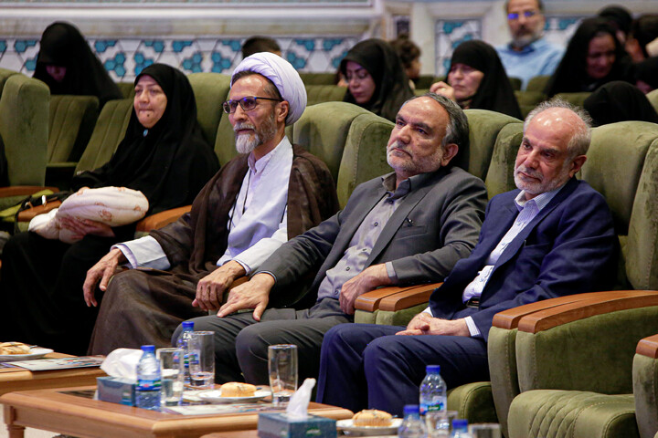 تصاویر/ همایش جوانی جمعیت در حرم مطهر رضوی