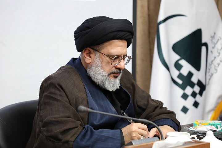 تصاویر/ نشست علمی بررسی ابعاد بین المللی منشور حوزه پیشرو و سرآمد