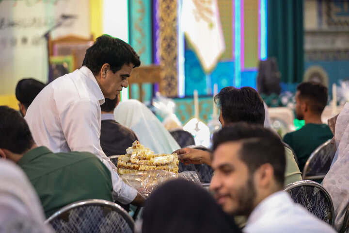 تصاویر/ جشن ازدواج طلبگی با حضور زوج‌های طلبه برادر و خواهر حوزه علمیه استان یزد برگزار شد